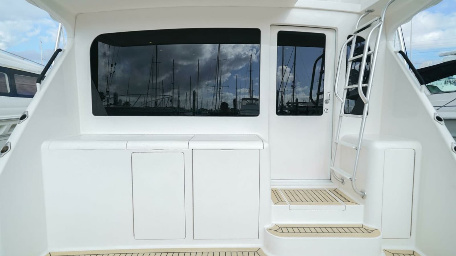 2007 Viking 45 Convertible Bad Habits