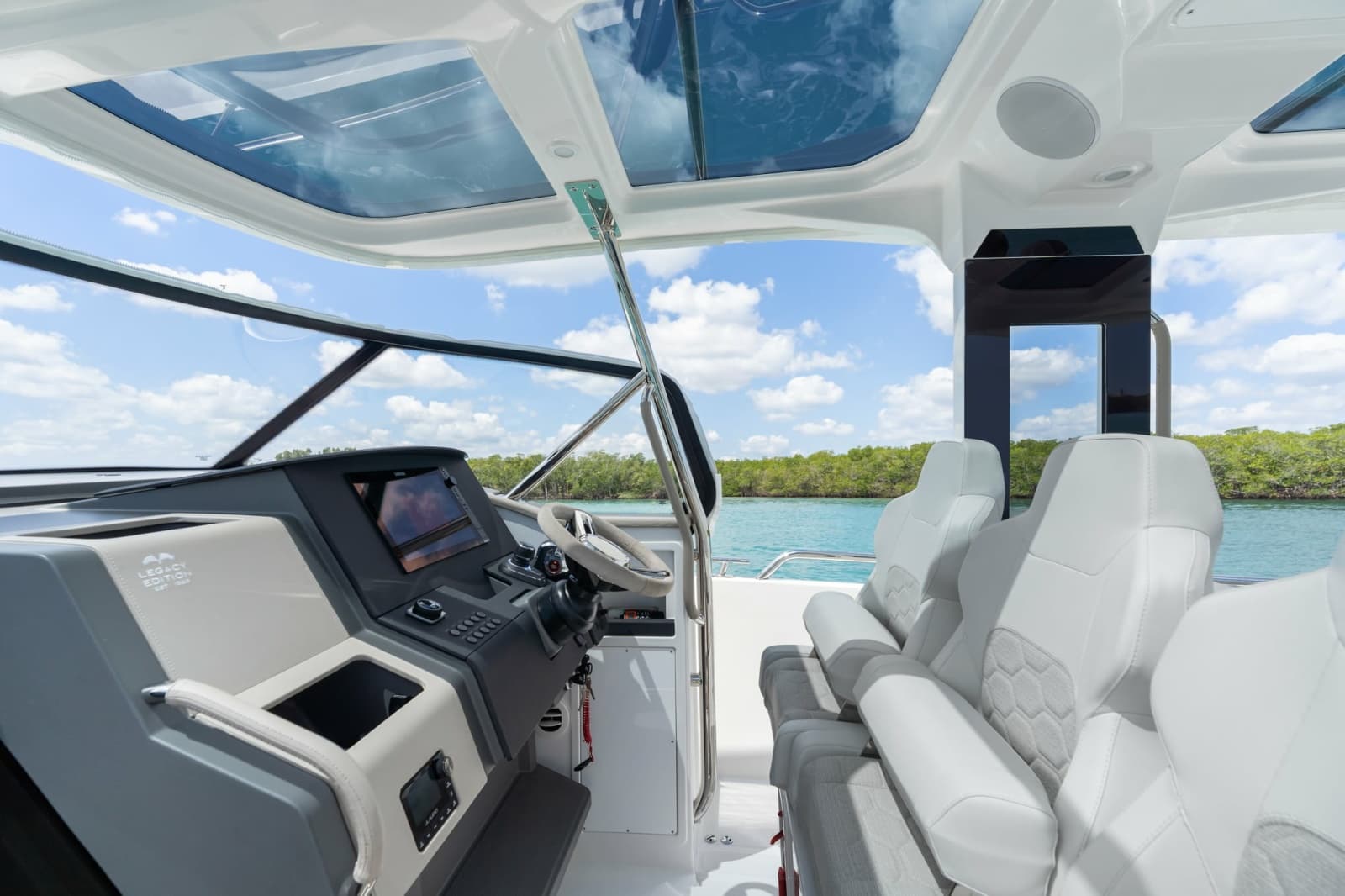 2027 Nimbus Sport Tender 42