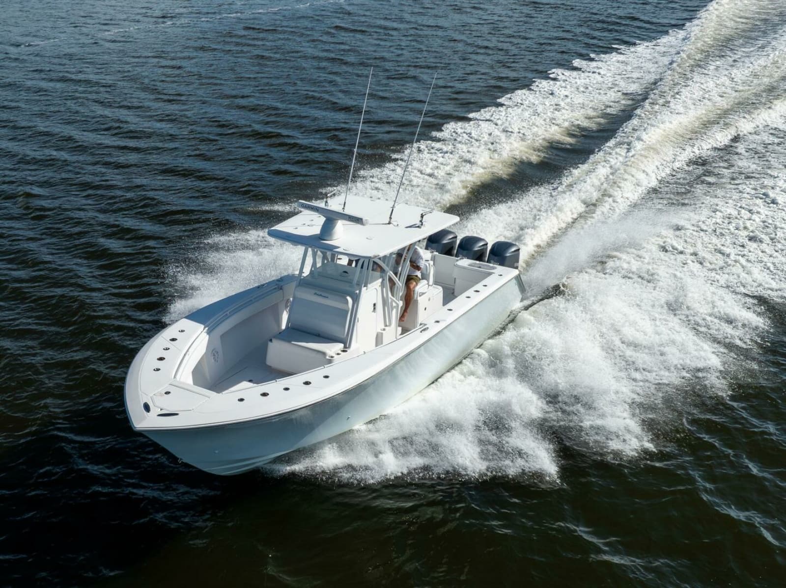 SeaHunter 33 Bloodline - Exterior Profile