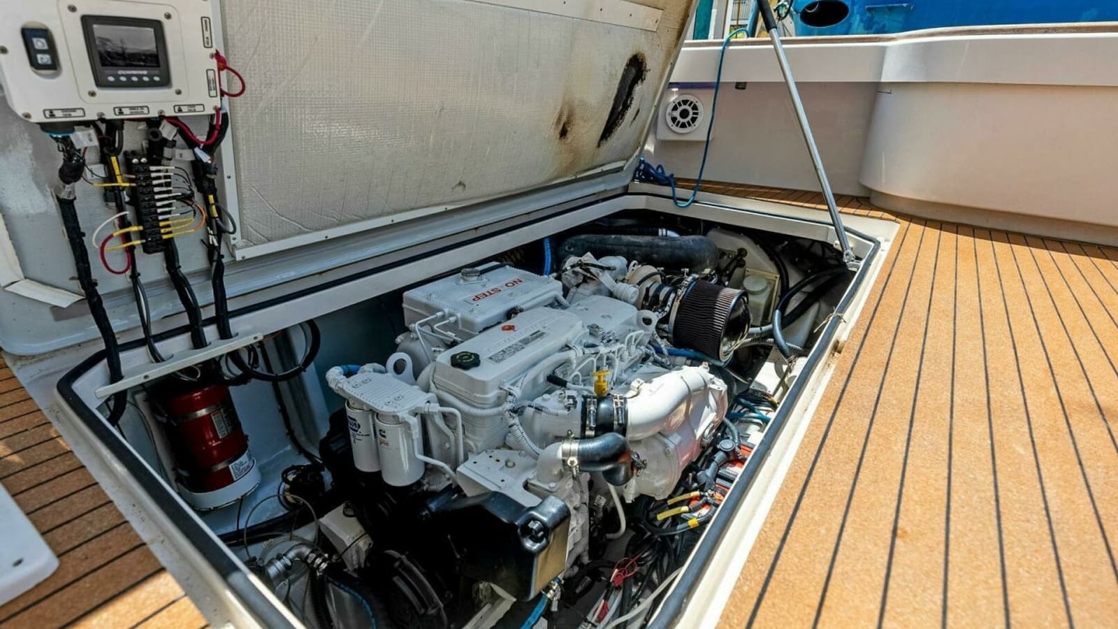2020 Calcutta 480 Catamaran