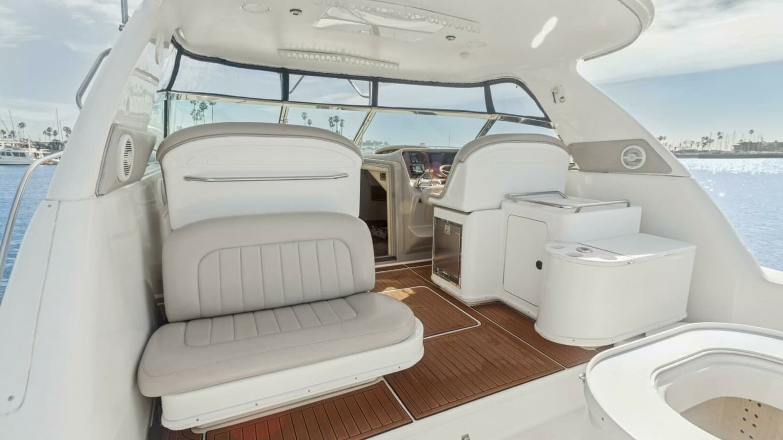 2000 Sea Ray 370 Express Cruiser "Sandie Lee" - Spacious Cockpit with Seating Area