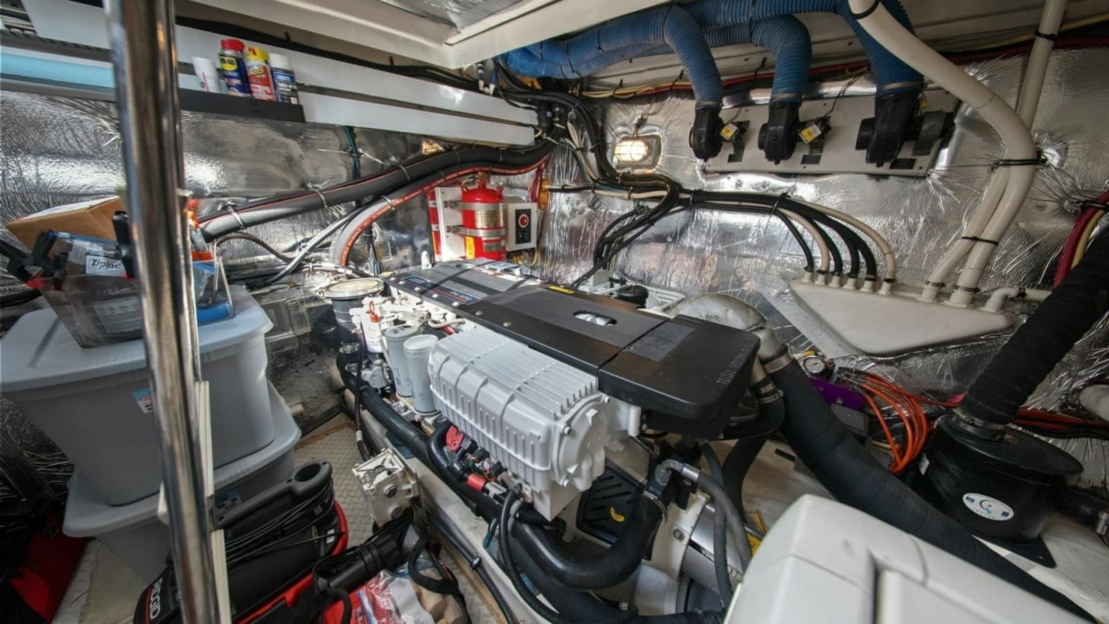 2014 Cruisers Yachts 48 Cantius
