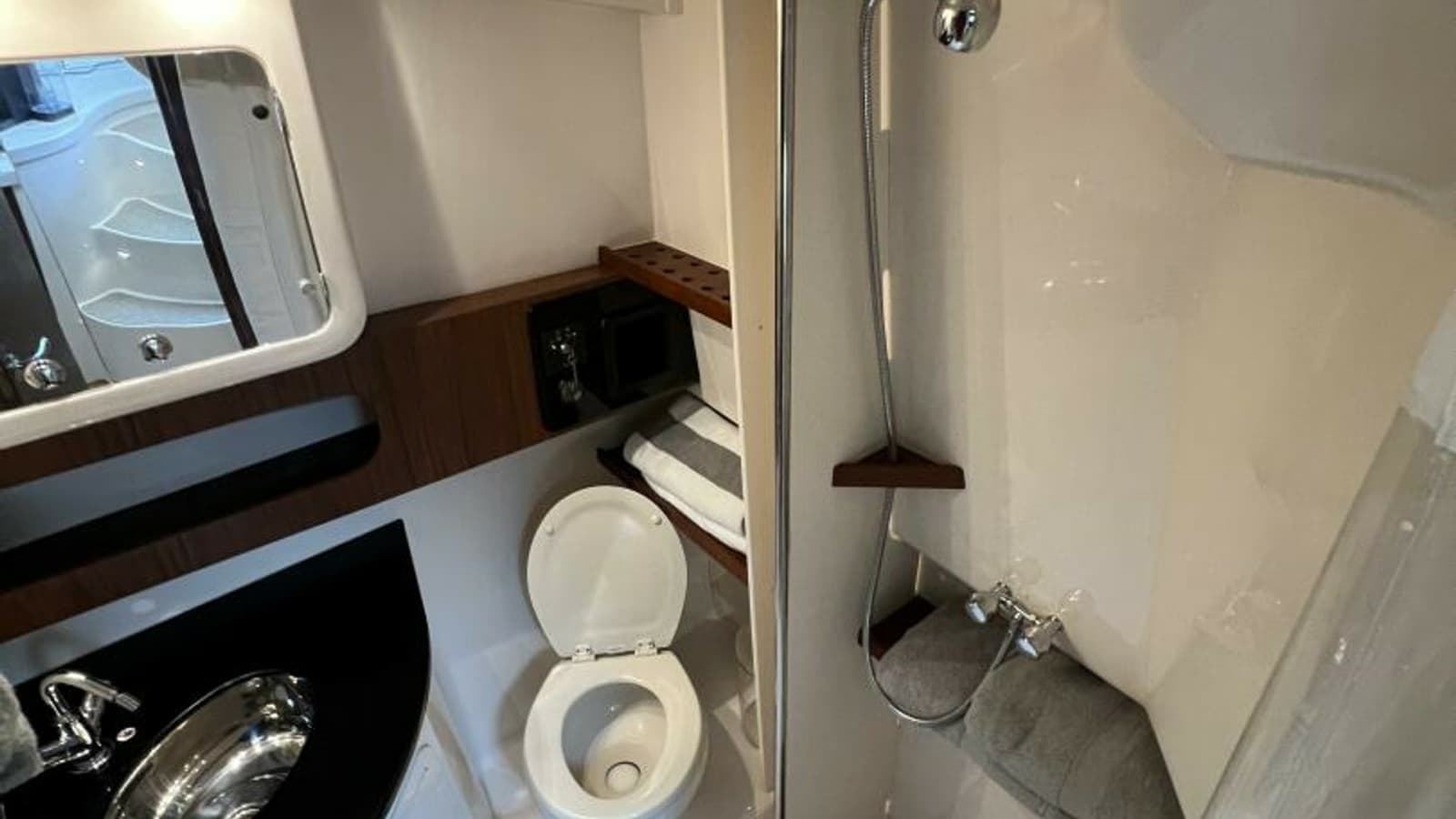 2018 Grady-White 370 Express "Be Chumming"