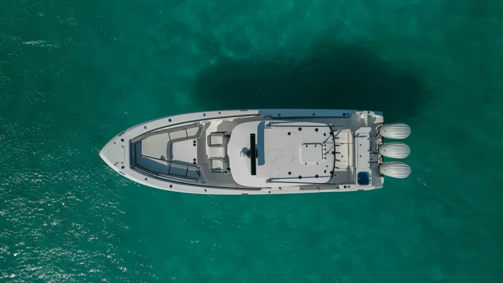 2023 Everglades 365 CC-