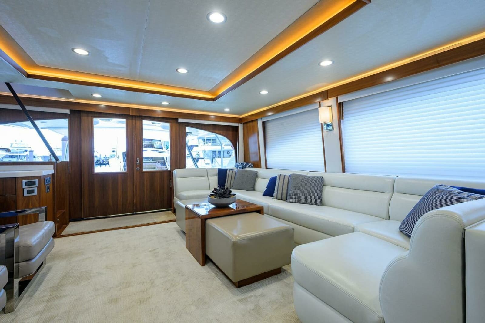 Viking  92 SPECULATOR - Salon