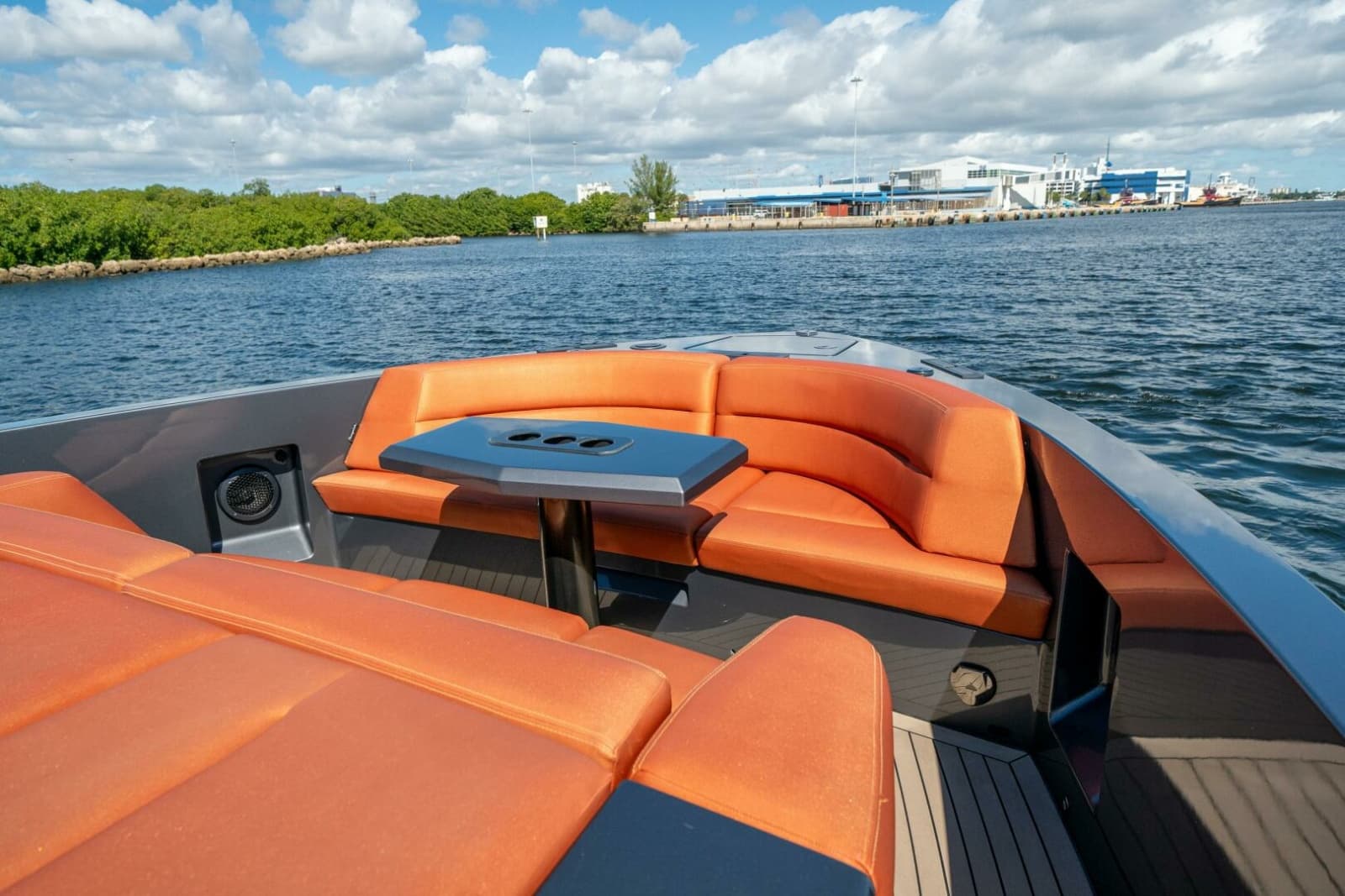 2022 Vanquish Yachts VQ45