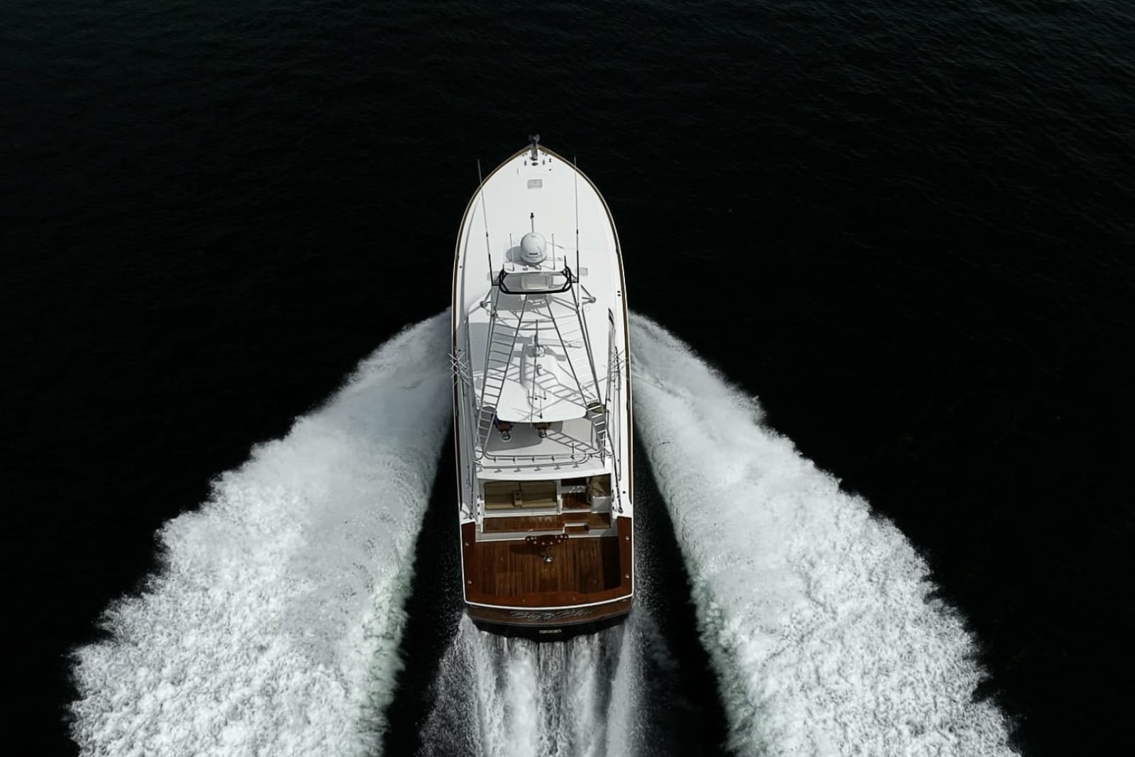 Viking 64 BIG BLUE - Running
