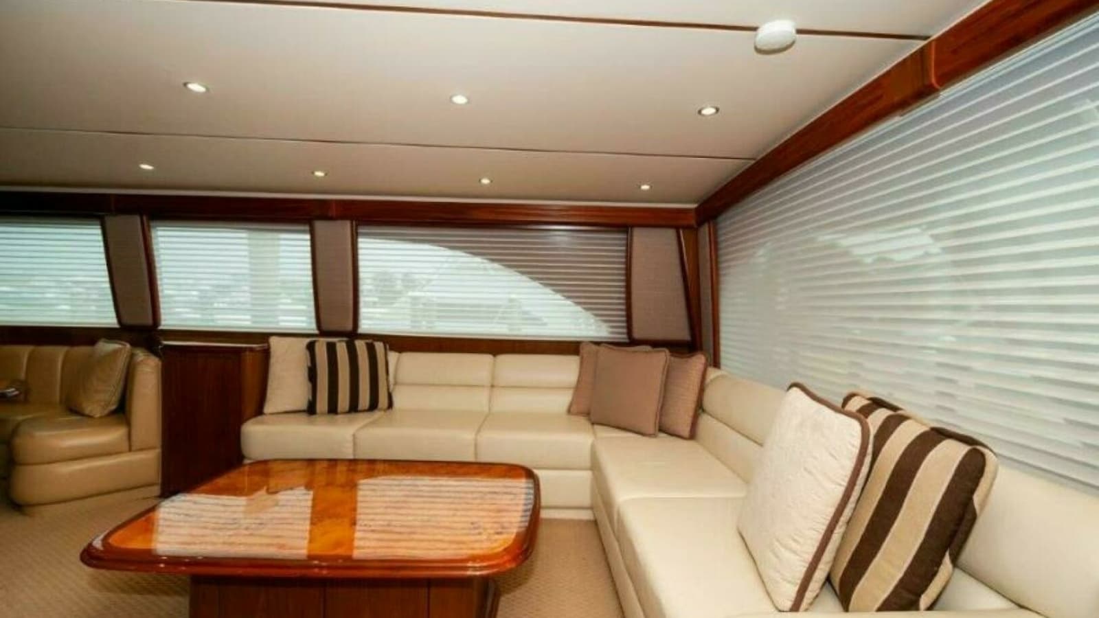 2012 76 Viking Sky Bridge Barefoot Drive Salon (3)