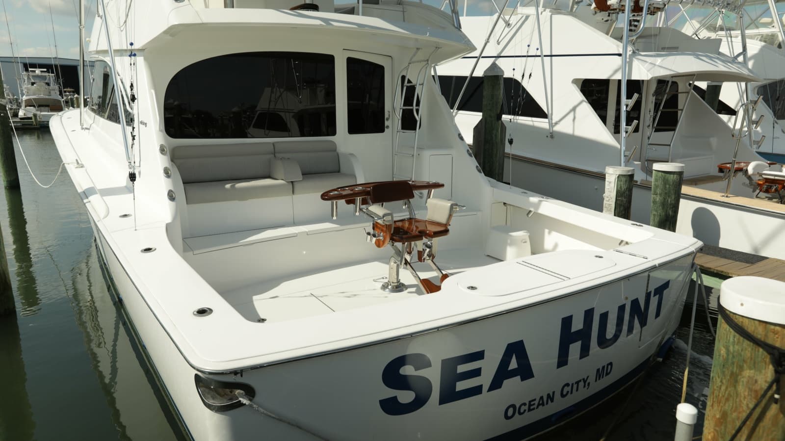 2023 Viking 54 Convertible