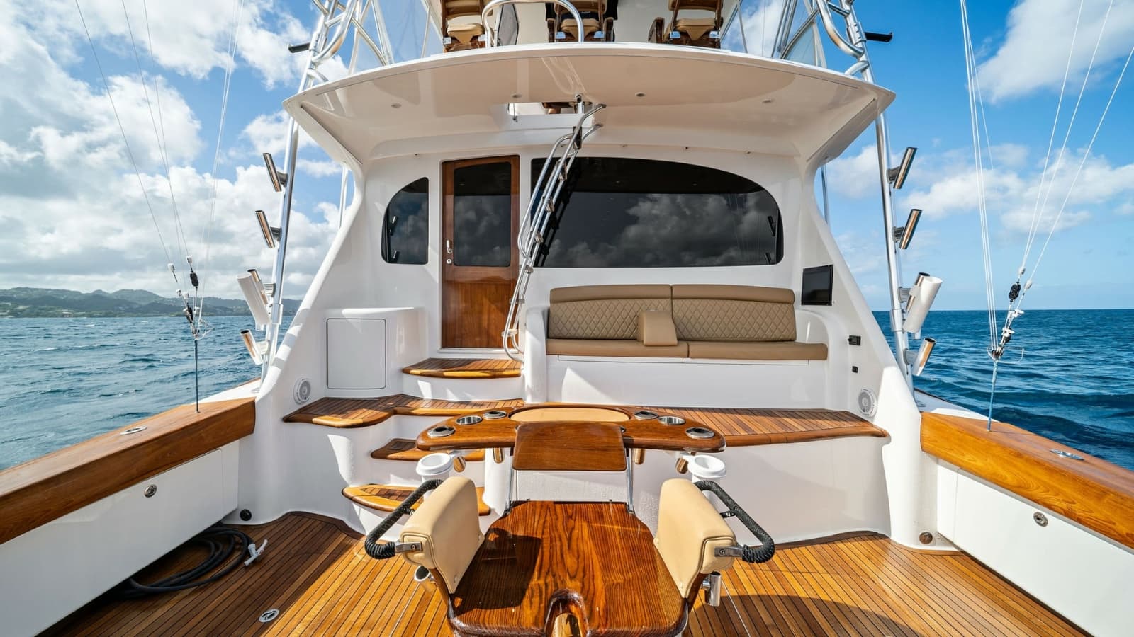 Spacious Aft Deck with Seating Area