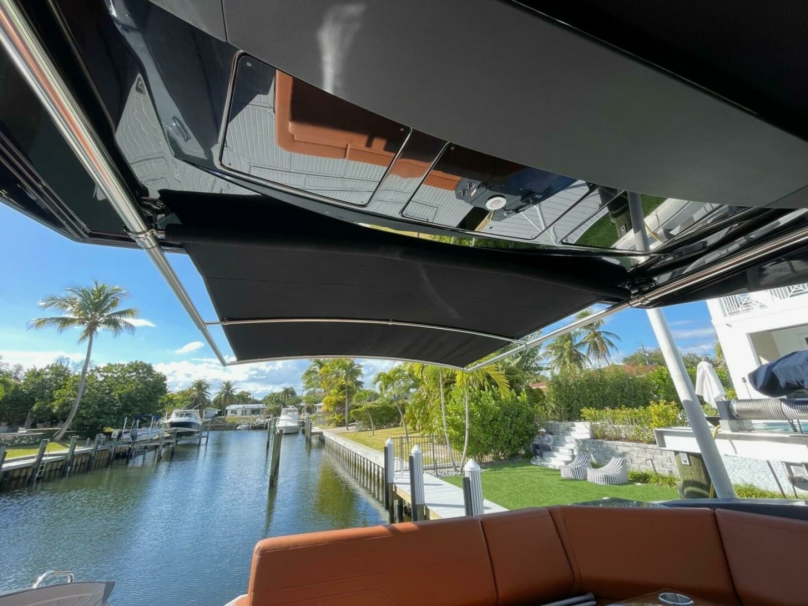Cruisers Yachts 38 GLS -