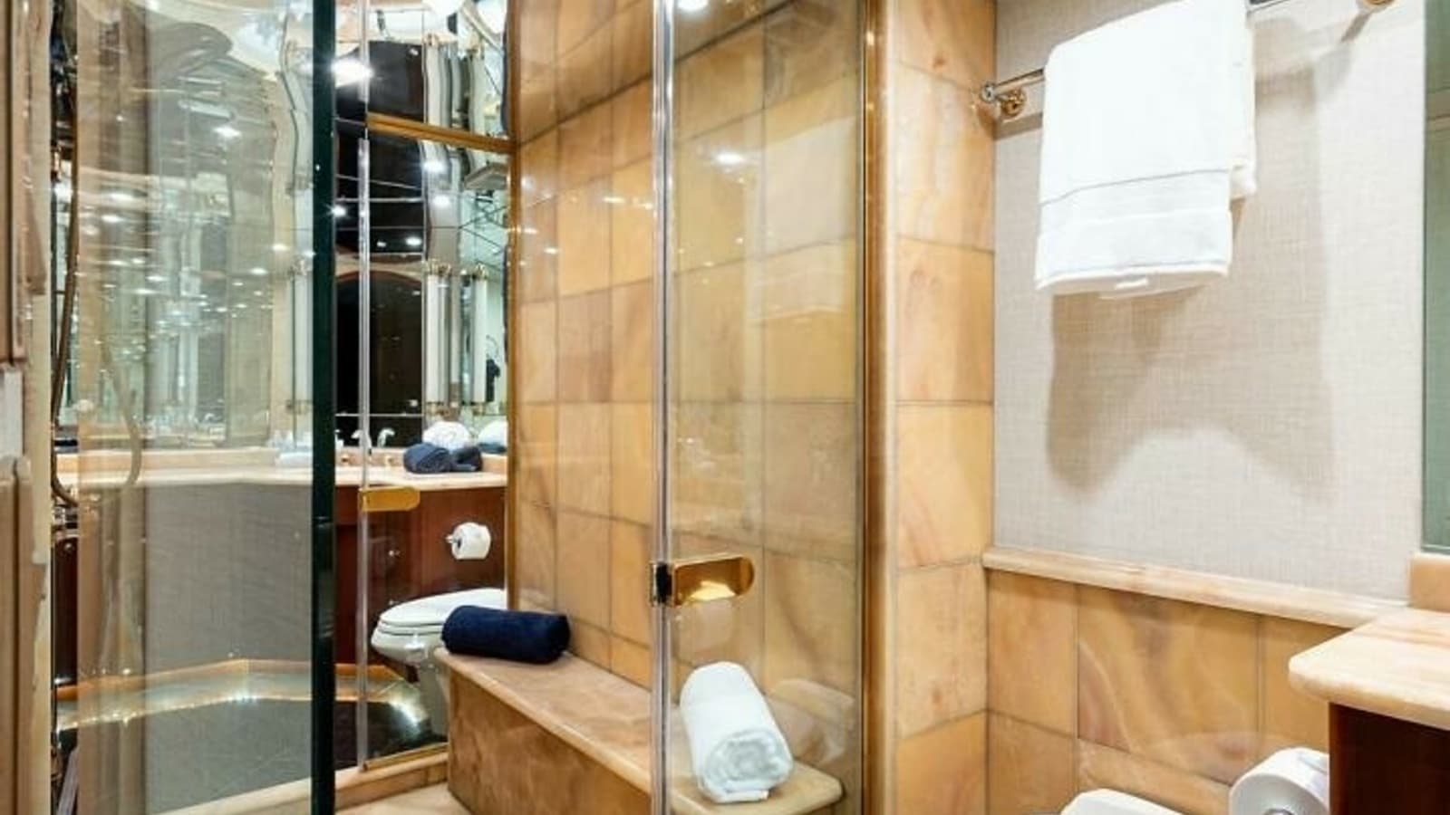 Luxurious Ensuite Bathroom