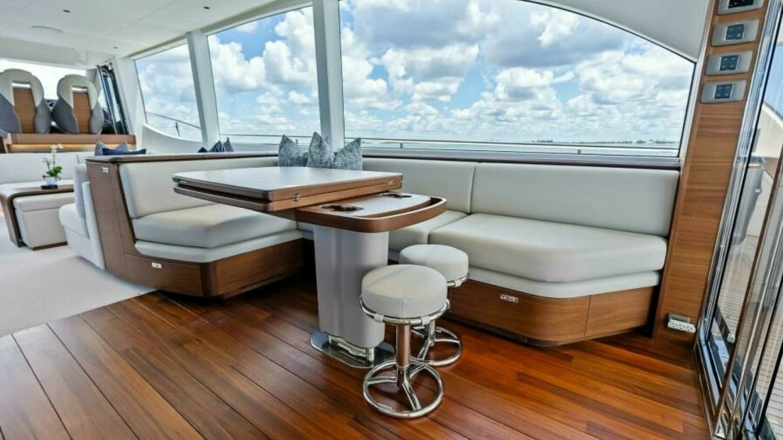 2024 Princess Y72 Motor Yacht