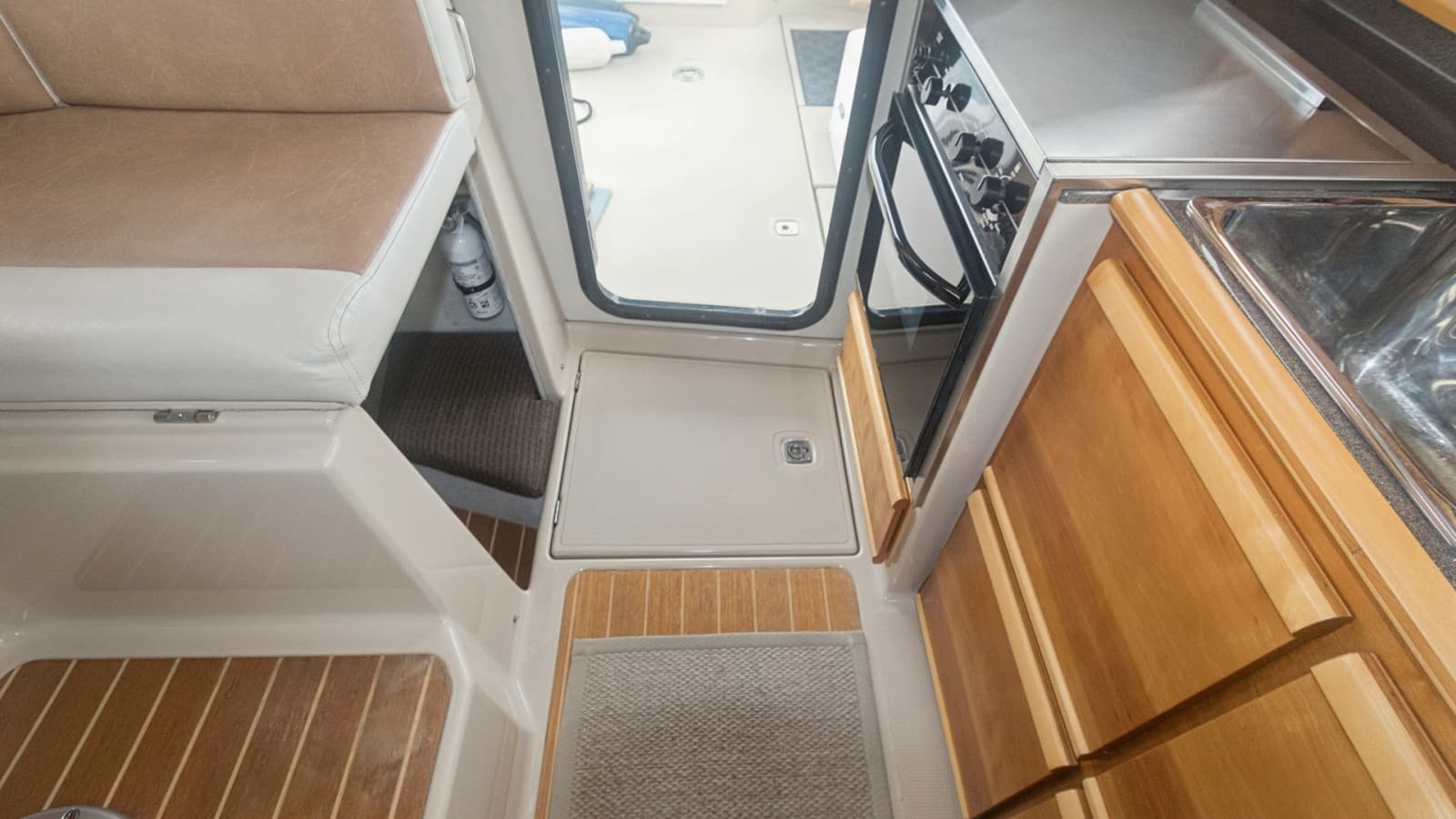 2014 Cutwater 28 "blue fish" - Galley and Aft Cabin Entry