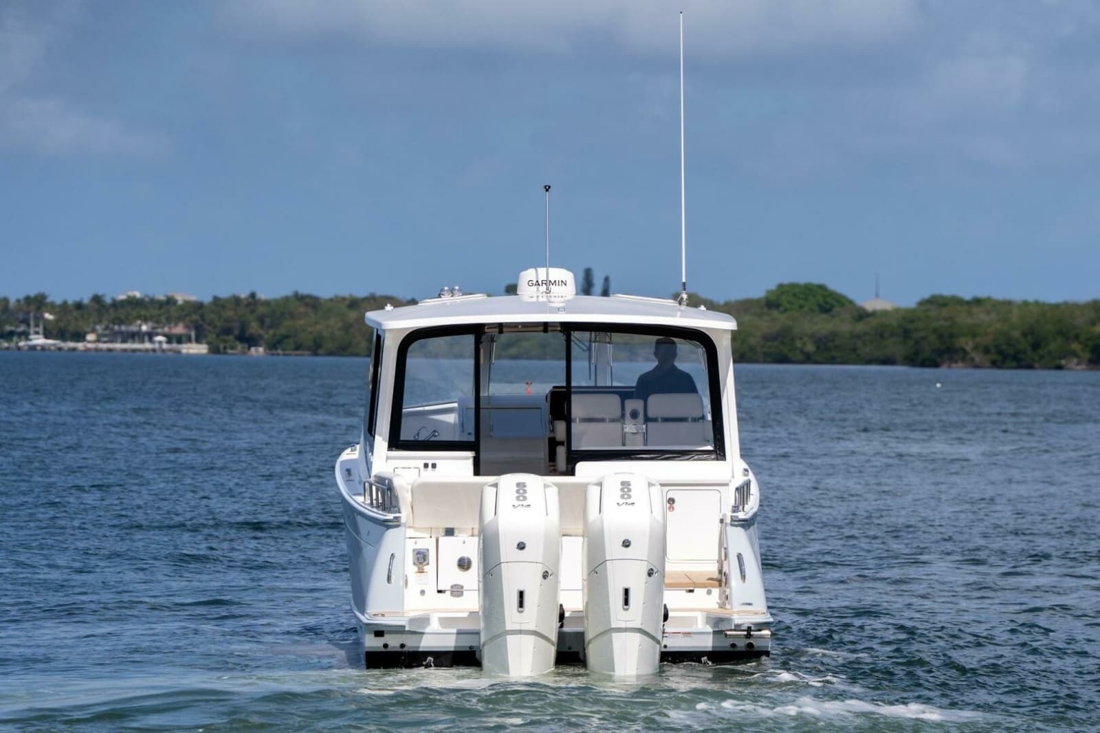 MJM 47X 47-003 - Exterior