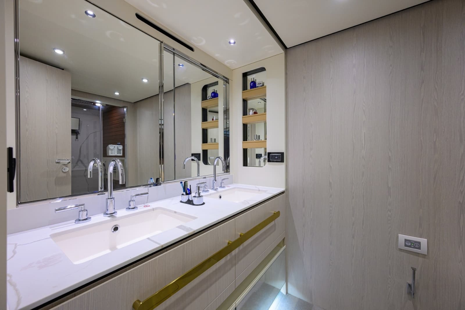 Azimut 78 - DT78 - Master Head
