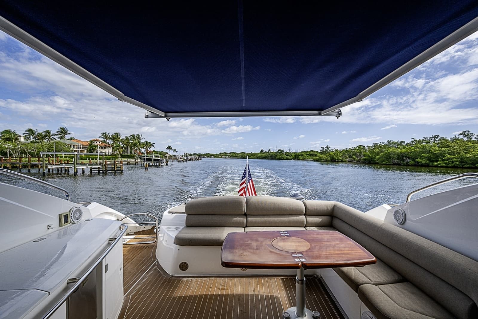 Sunseeker 62 EAGLE II - Cockpit