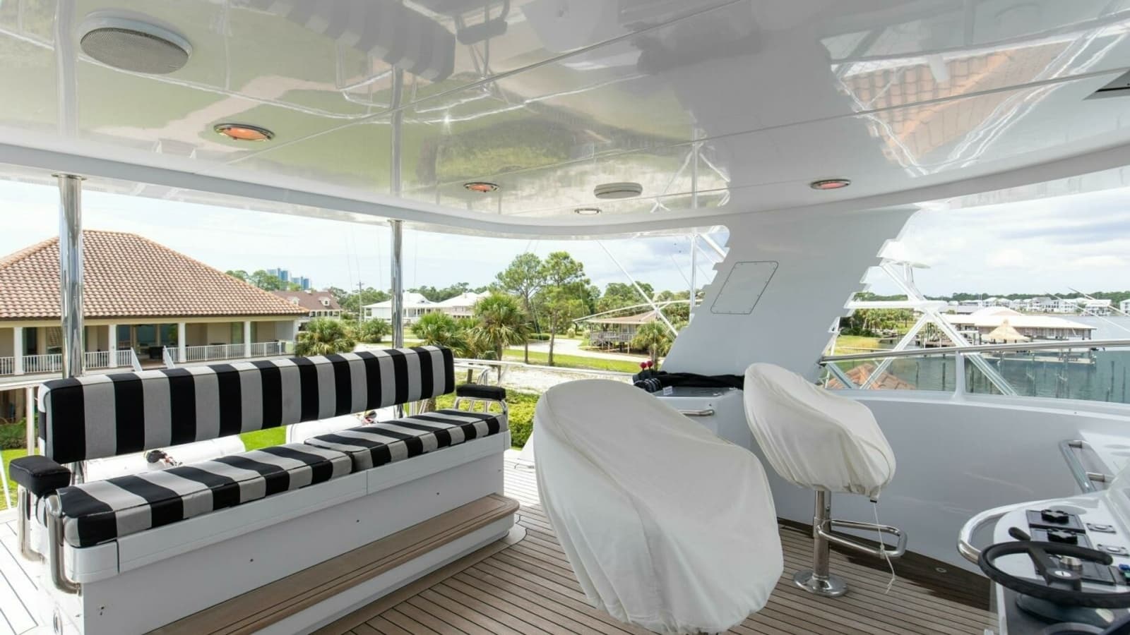 1989 116' Feadship "Boss"- Flybridge