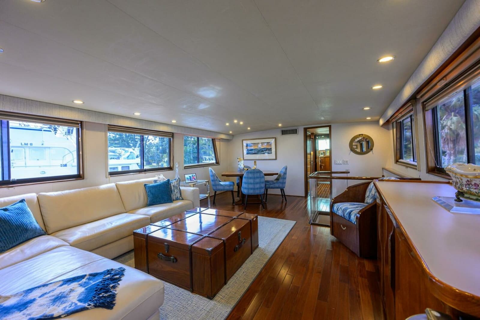1991 Hatteras 78 Cockpit Motor Yacht