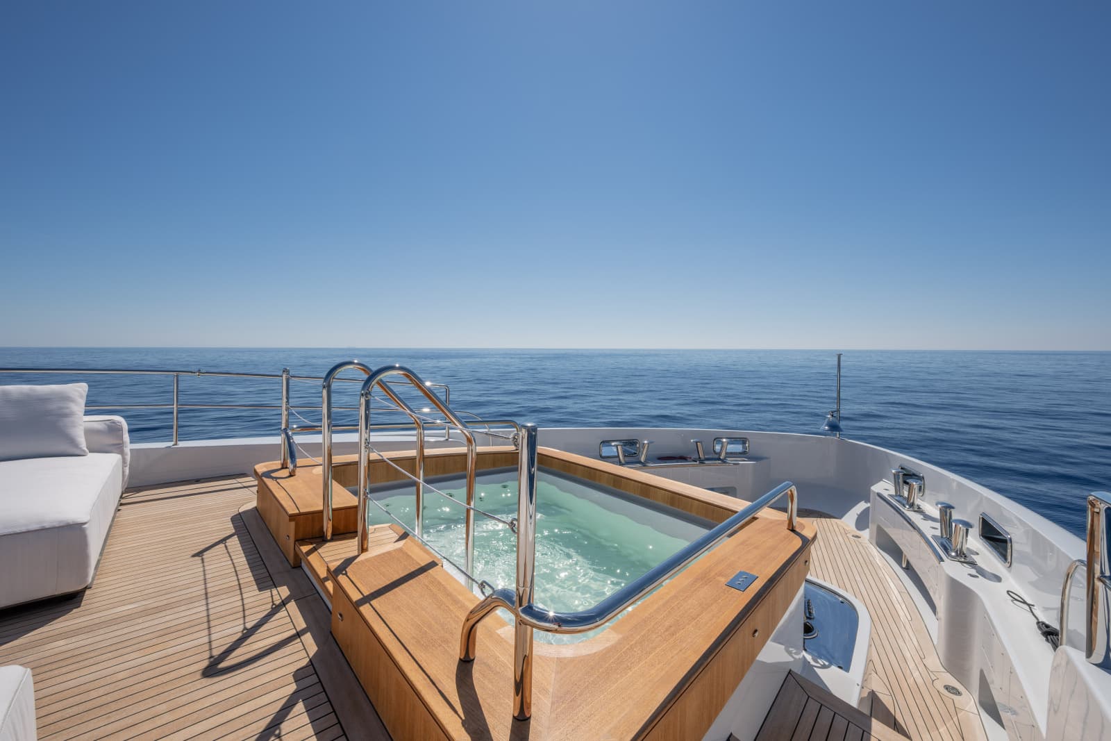 2026 Benetti Class 44M