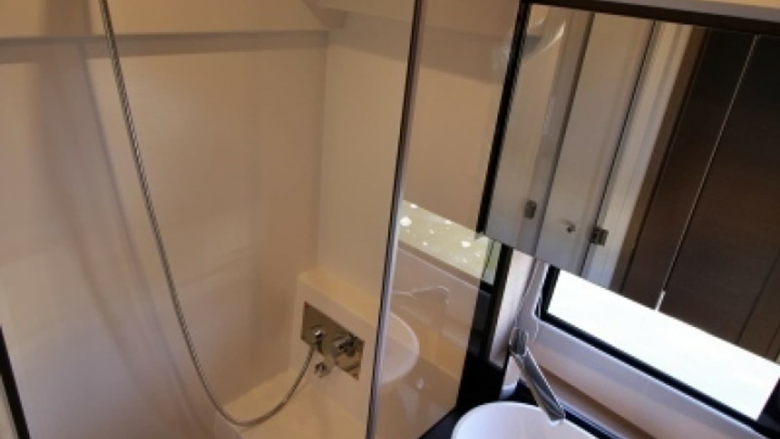 2018 Prestige 460 S