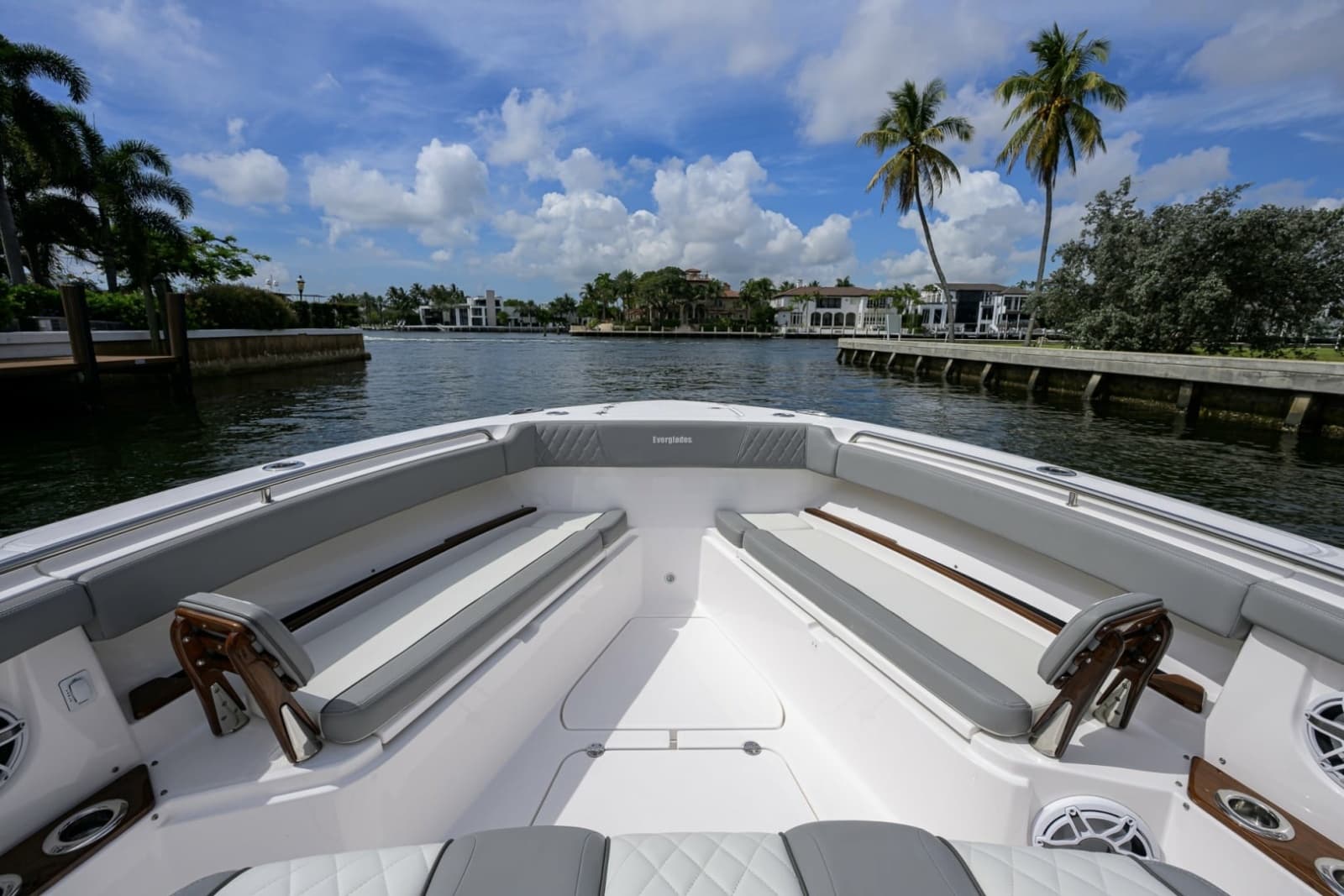 Everglades 45 GALLANT LADY - Forward Seating