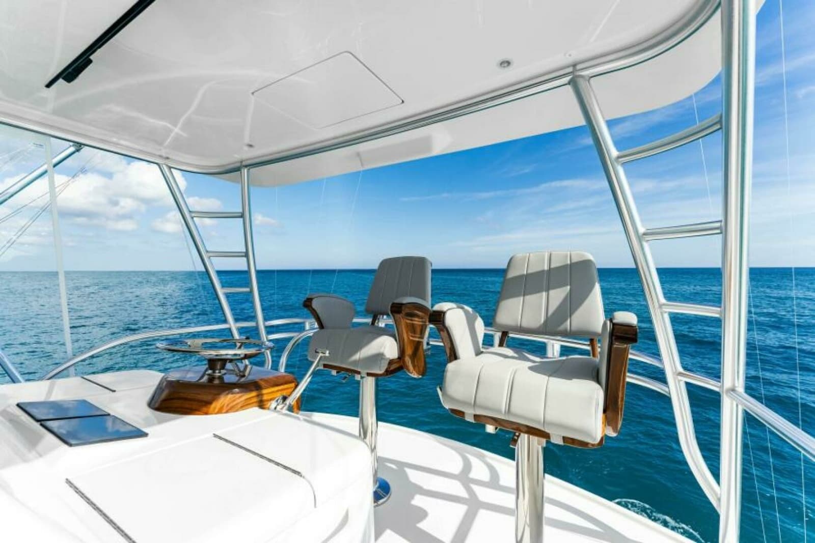 Viking 50 Convertible - Helm