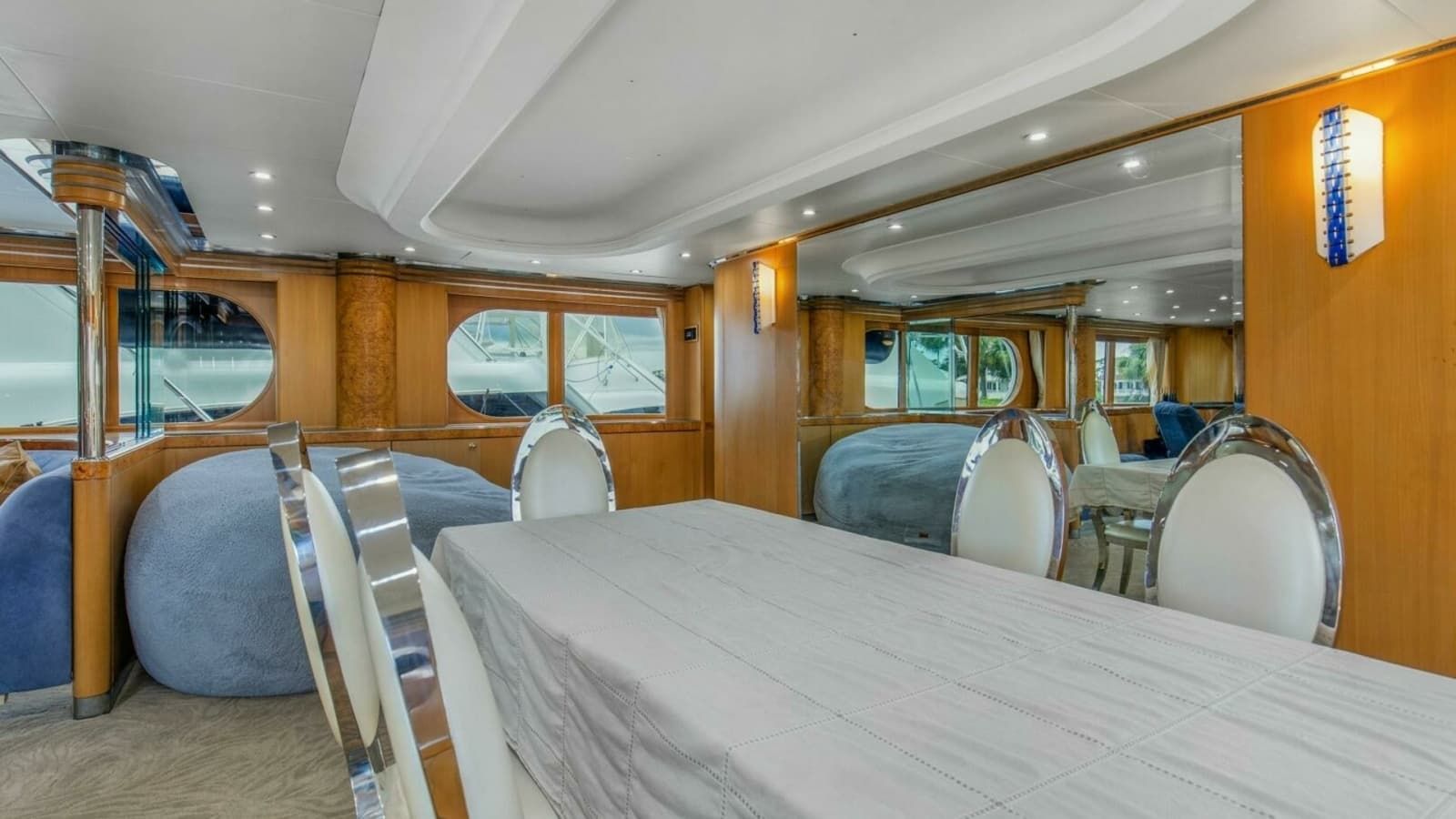 1989 116' Feadship Boss Dining Room