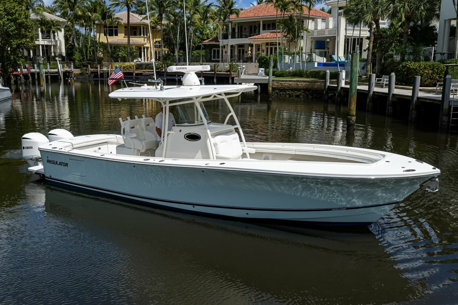 Regulator 31- Sweet Melissa - Exterior profile