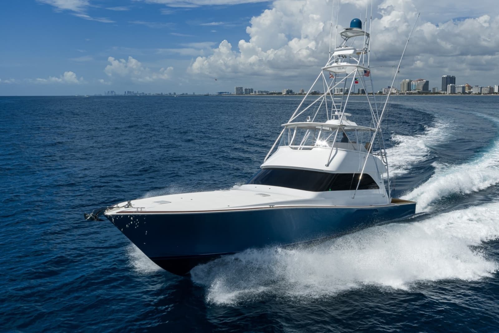 2002 Viking 61 Convertible