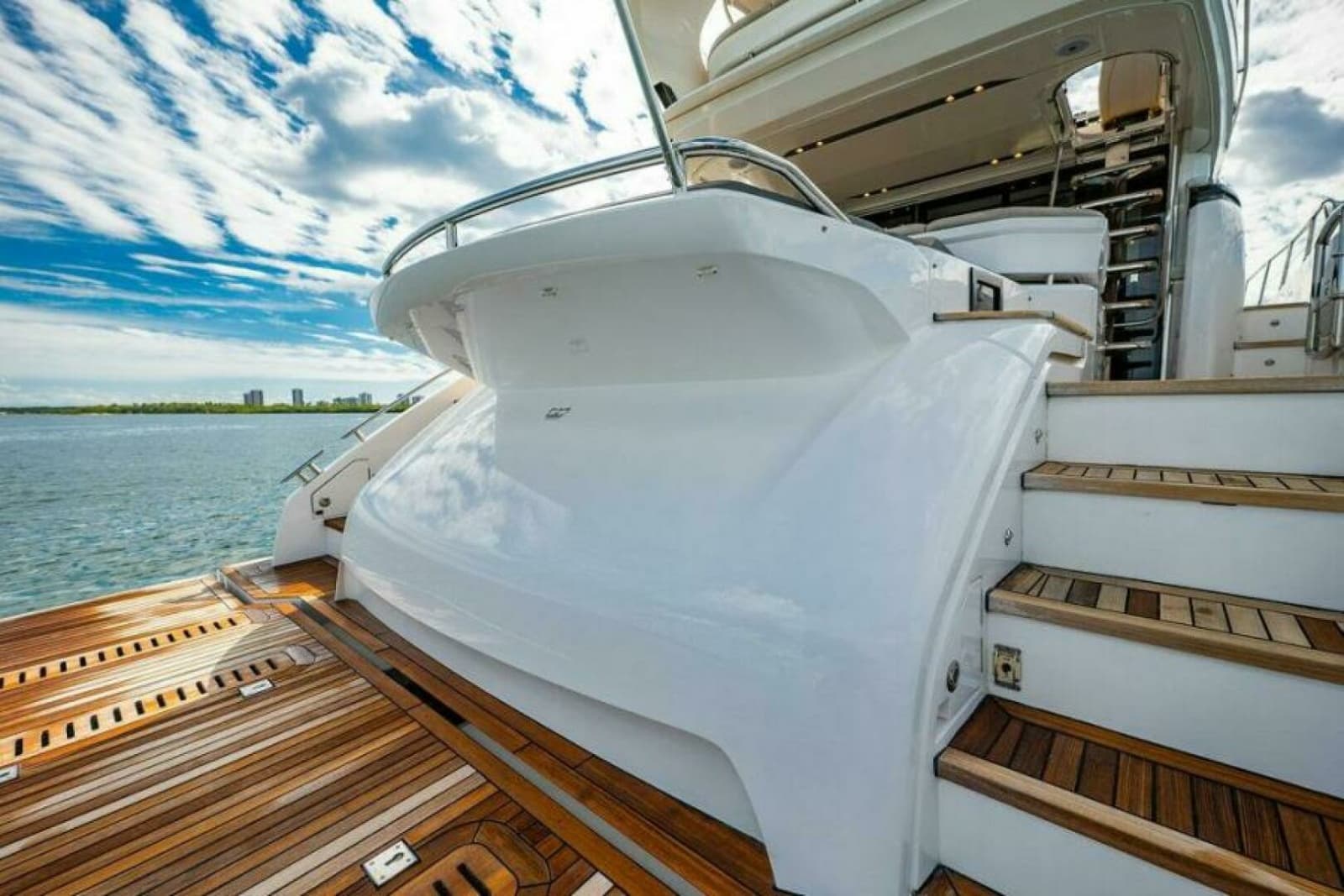 Princess 65 - Transom