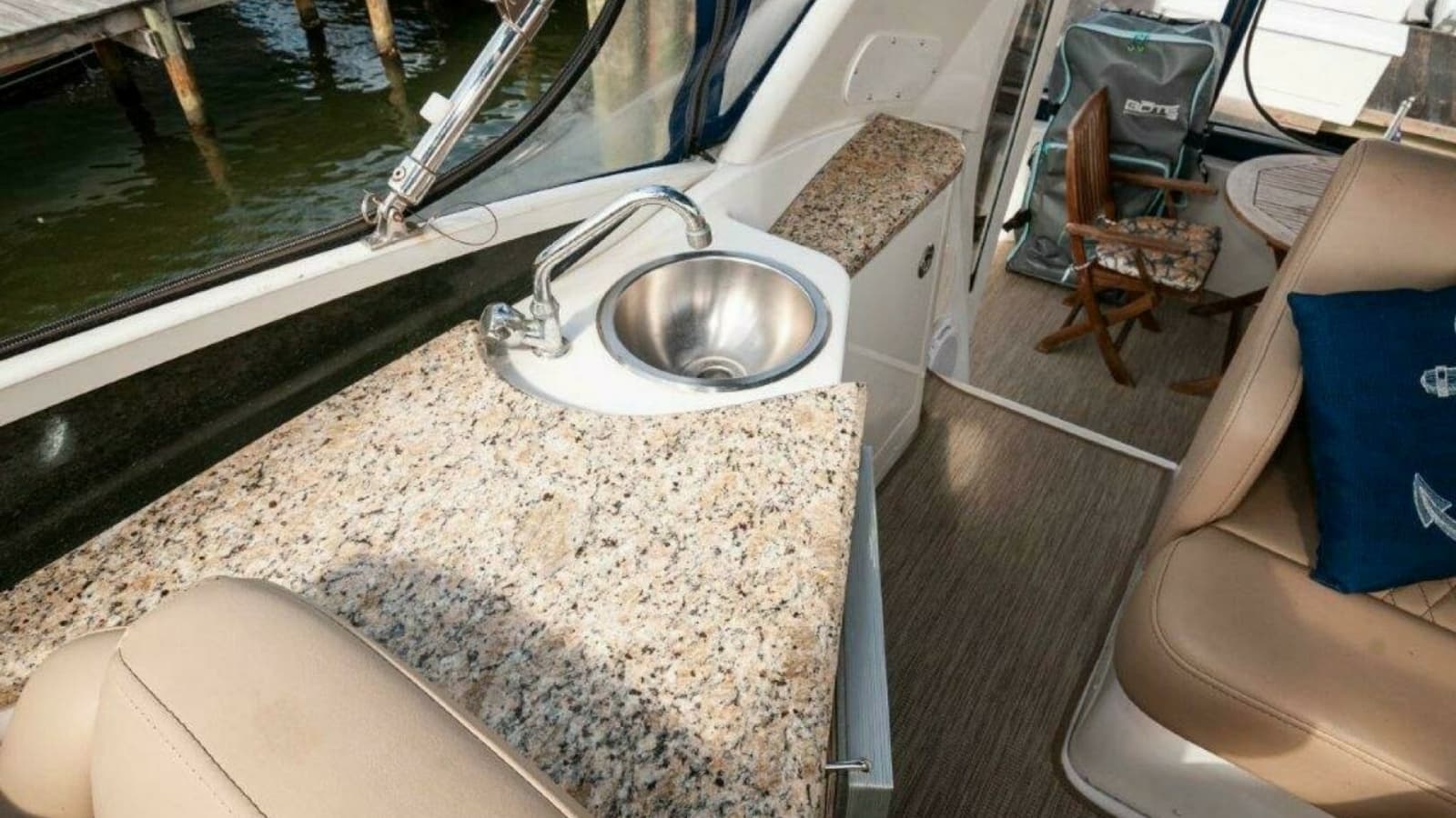 2002 Carver 444 CPMY- Graham's Enterprise
