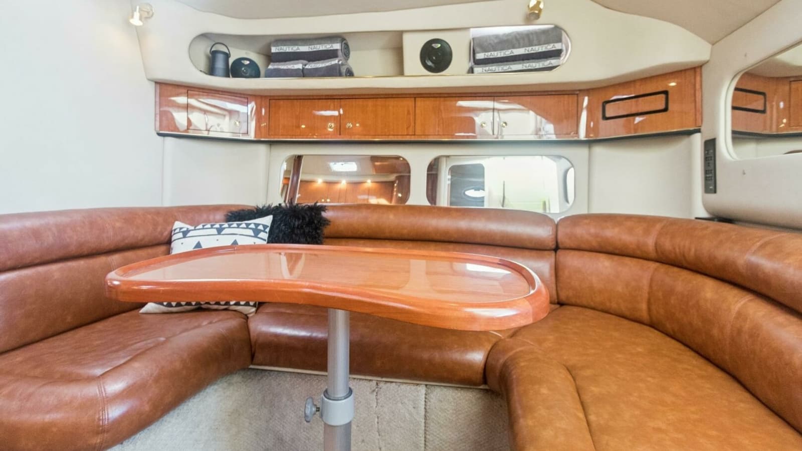 2000 Sea Ray 370 Express Cruiser "Sandie Lee" - Salon with Leather Seating