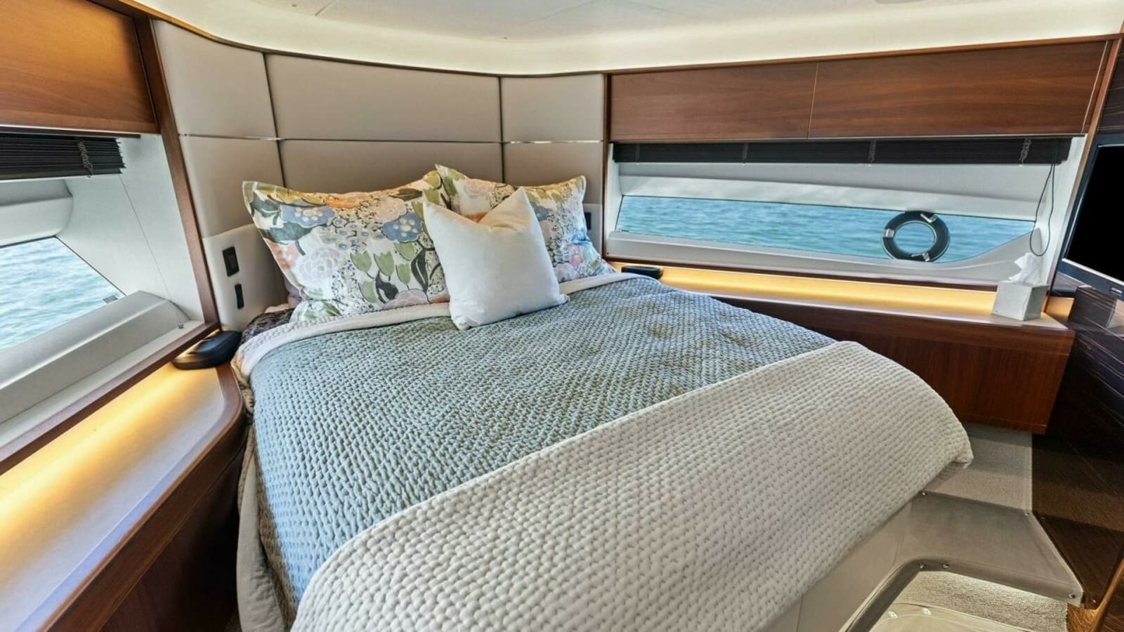 2018 Princess Y75 Motor Yacht