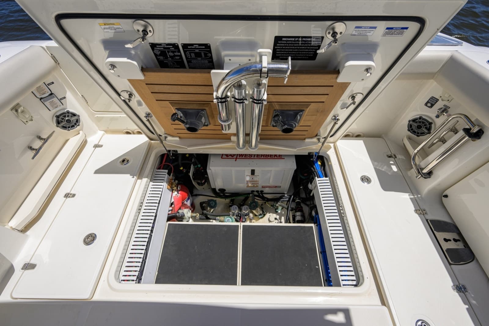 Boston Whaler 35 - DERRYN -  Seakeeper