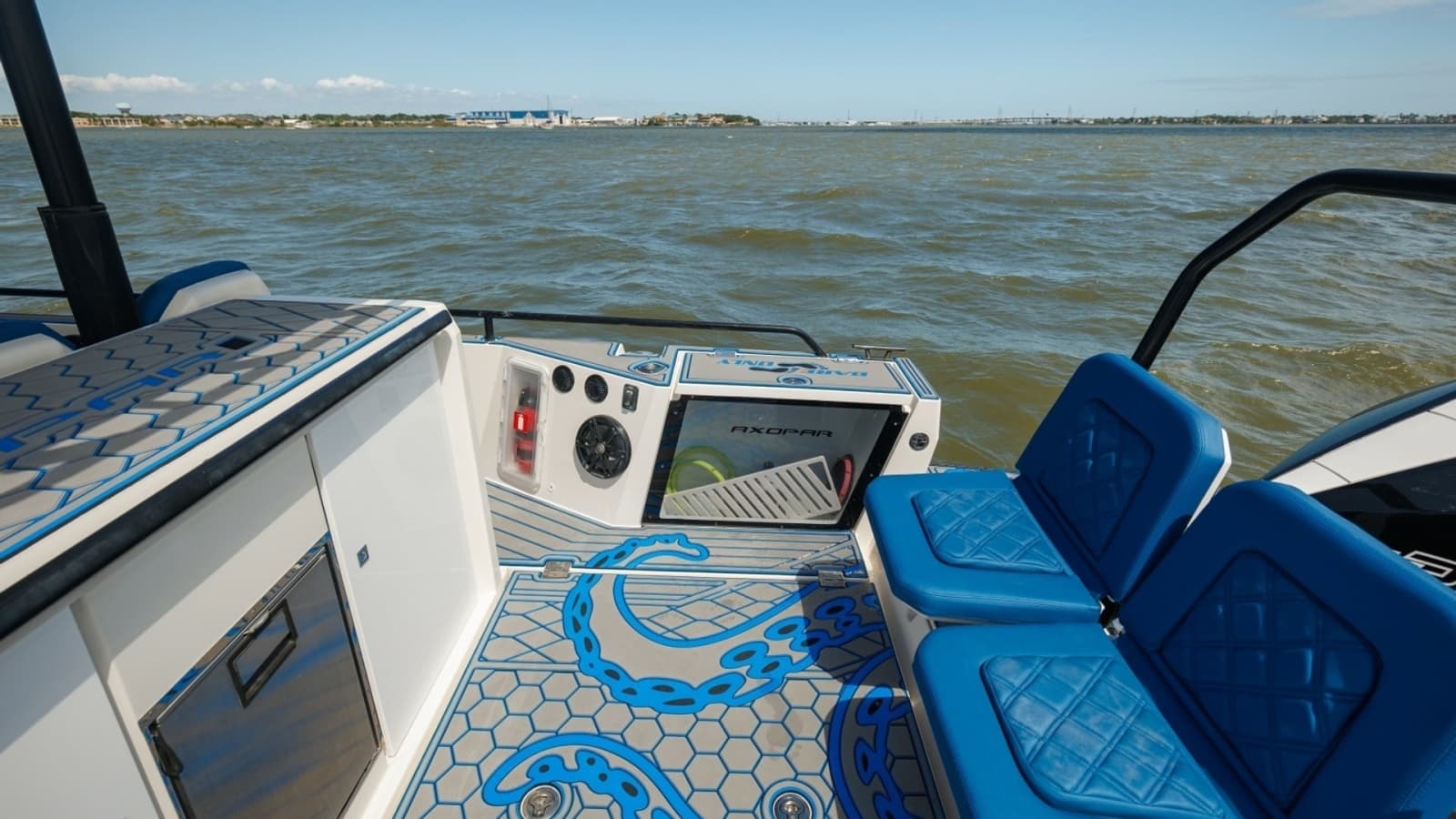 2019 Axopar 37 Sun Top