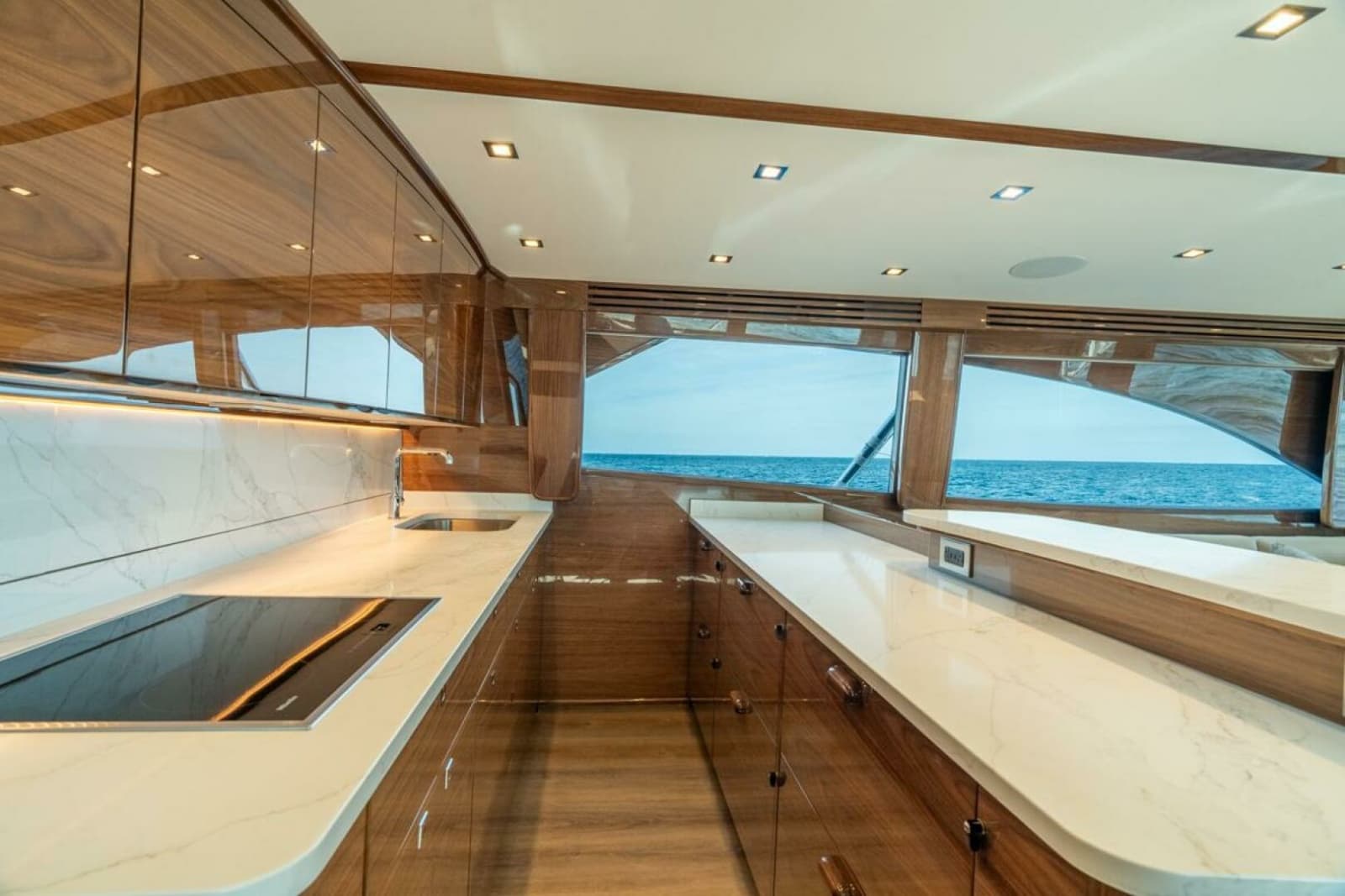 Viking 64 - Galley