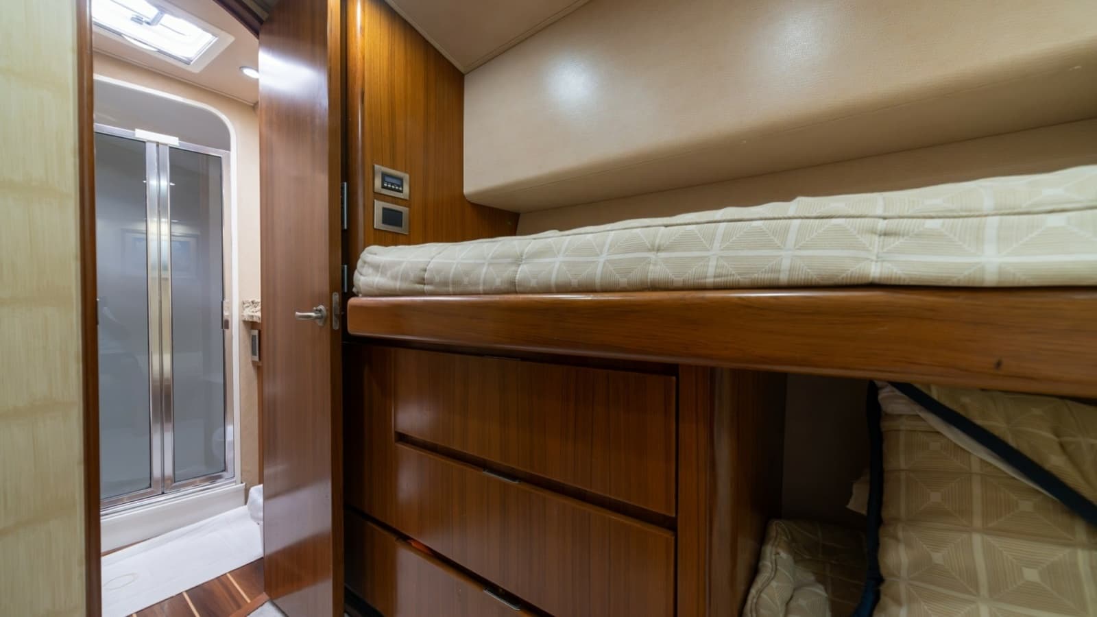 60 Viking Convertible 2012 "Contango"