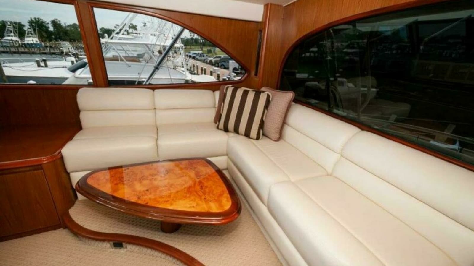 2012 76 Viking Sky Bridge Barefoot Drive Flybridge (2)
