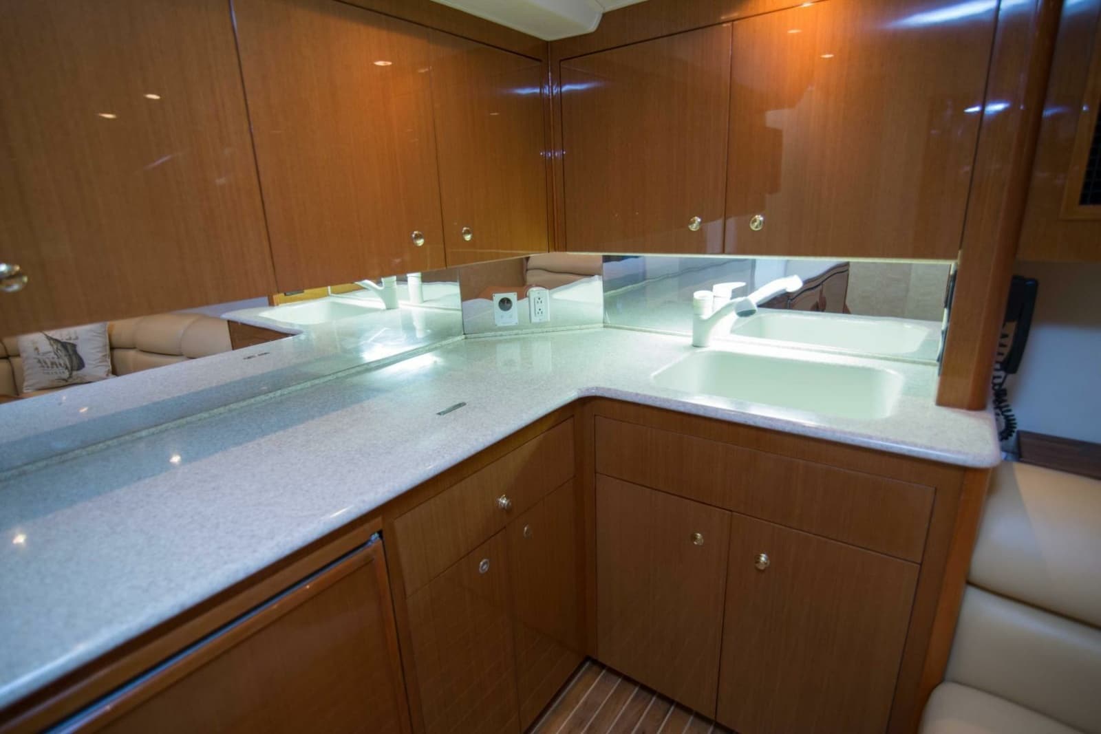 Viking 50 - Tiger Six - Galley