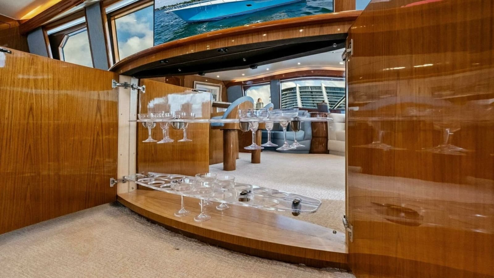 2012 82 Viking Convertible - Lady Di