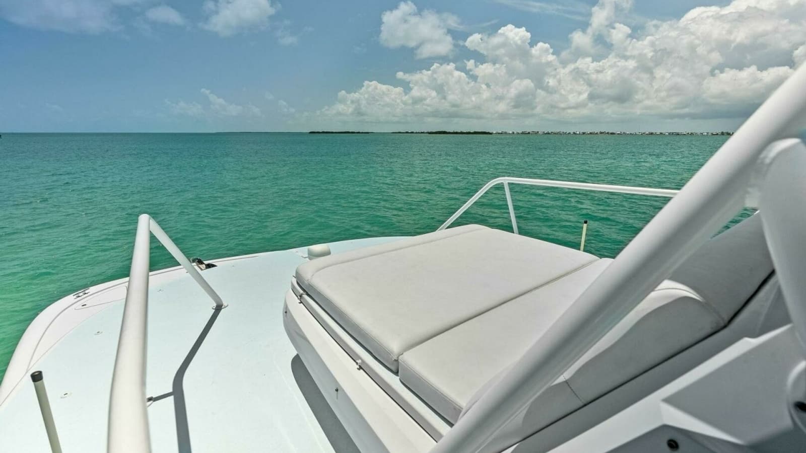 2020 Calcutta 480 Catamaran