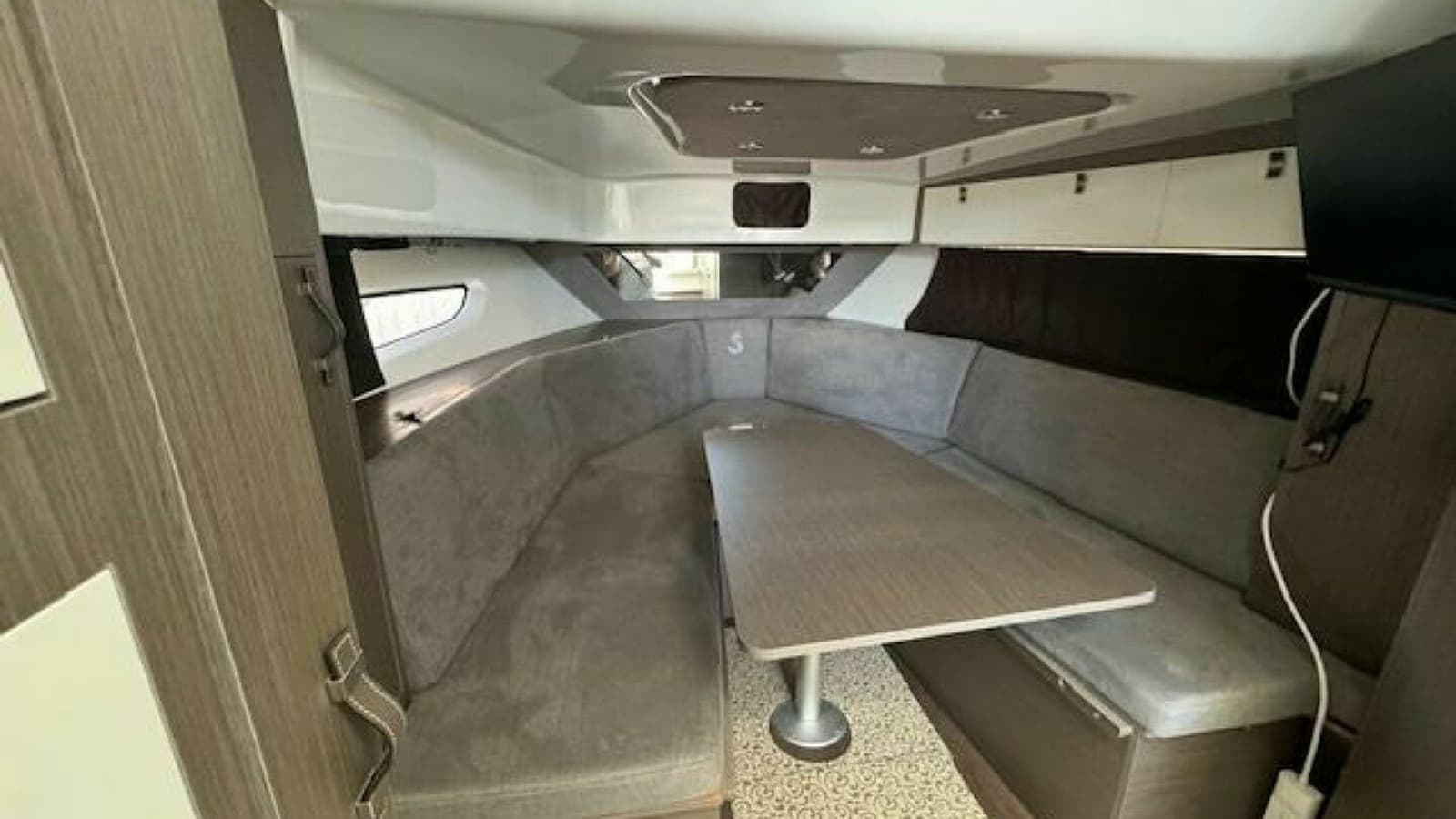 2022 Beneteau 32 Gran Turismo "FORTUNA" - Spacious Interior Salon with Dining Area