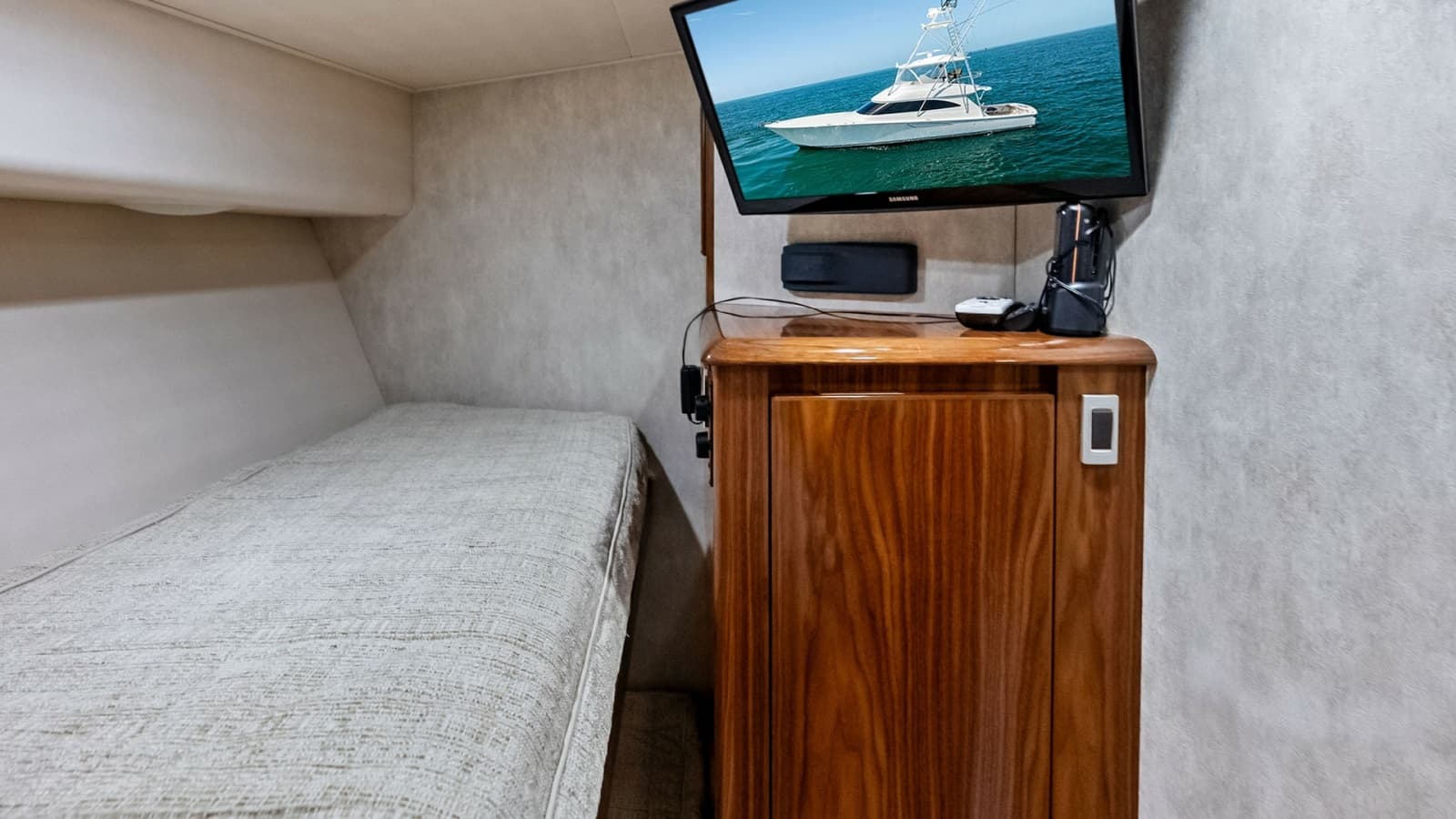Guest Cabin with Entertainment System