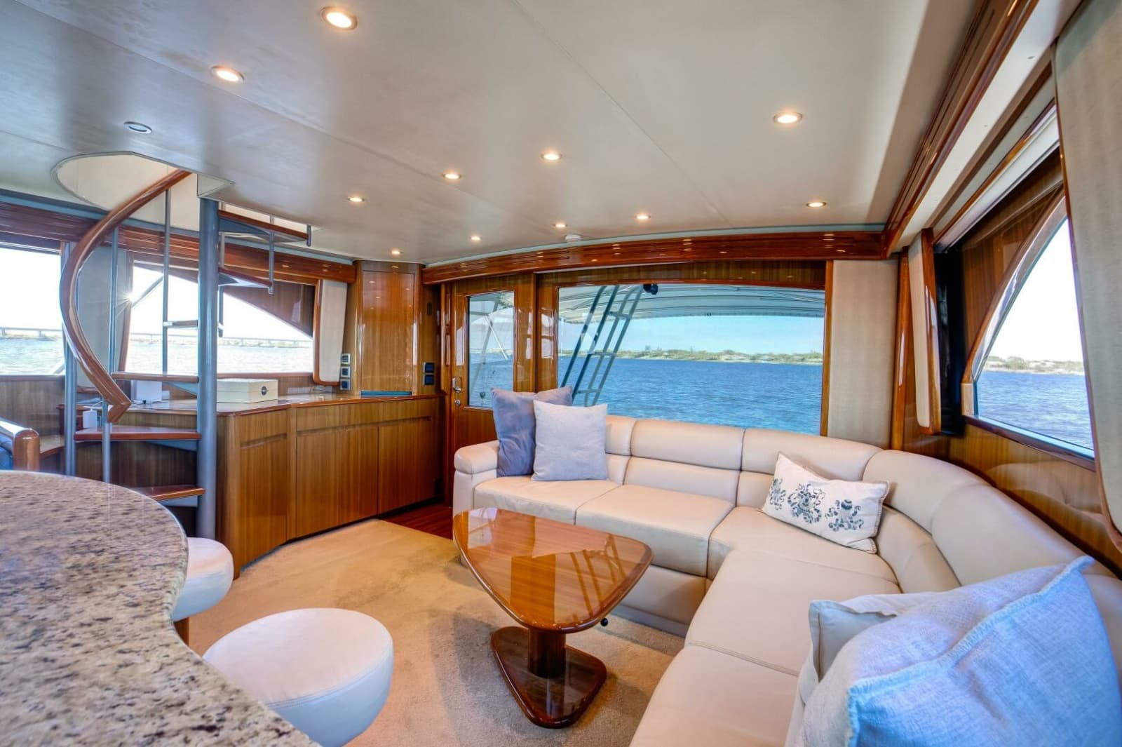 Viking 64 - High Life -