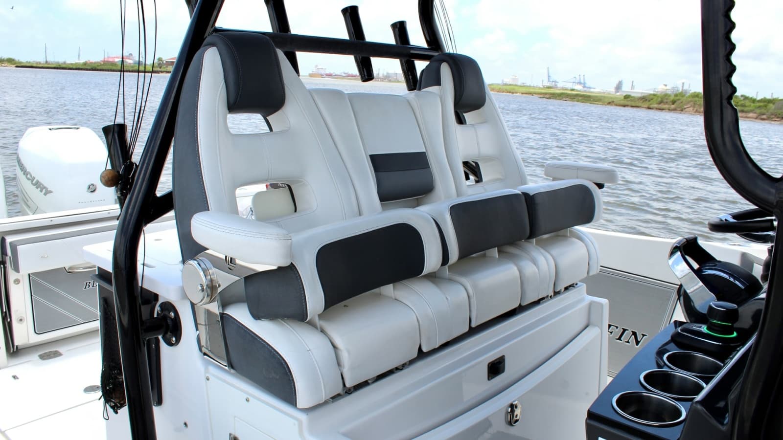 Helm Seating Area with Rod Holders