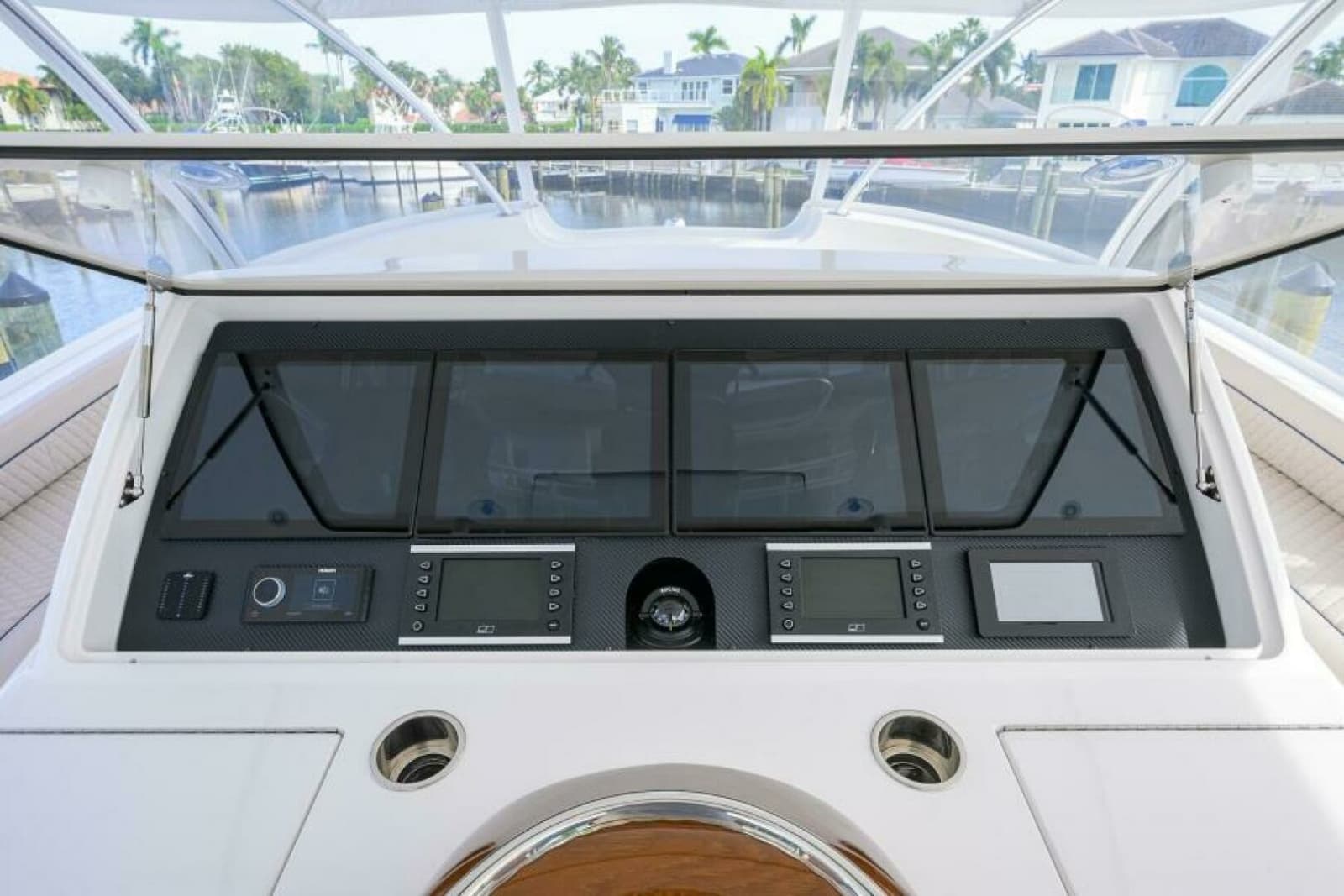 Viking 80 - KEMOSABE - Helm Electronics