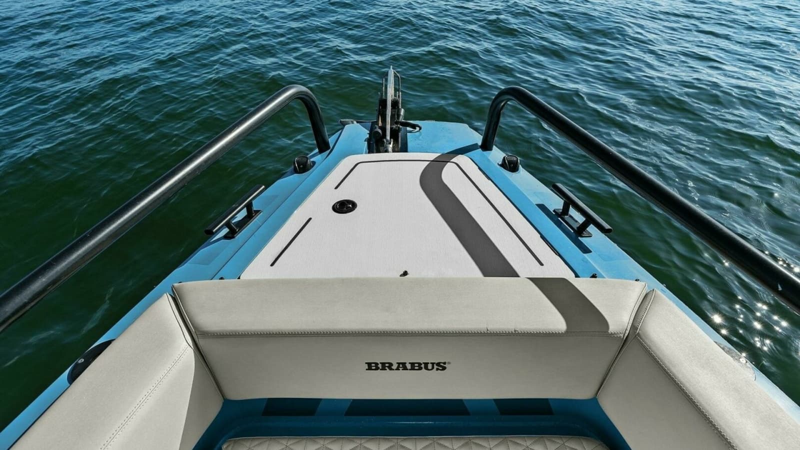 2022 Axopar Brabus Shadow 500 TT - Bow