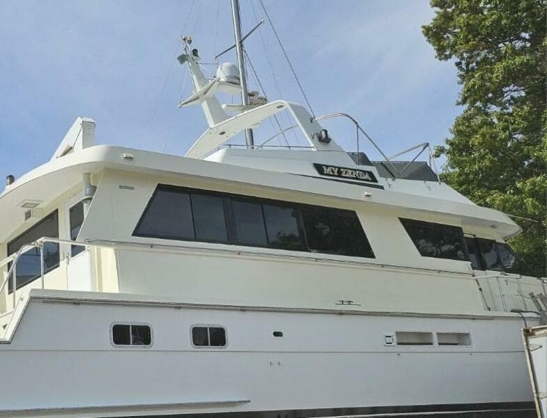 1991 Hatteras Cockpit Motor Yacht