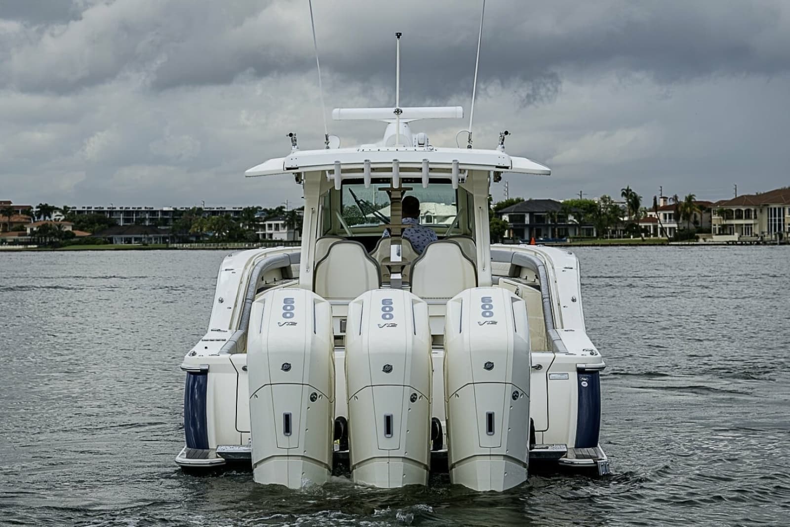 Scout 42 Maizey Blue - Exterior Profile